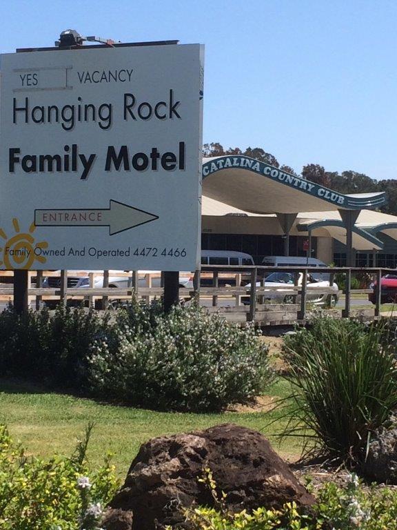 Hanging Rock Family Motel Батманс-Бэй Экстерьер фото