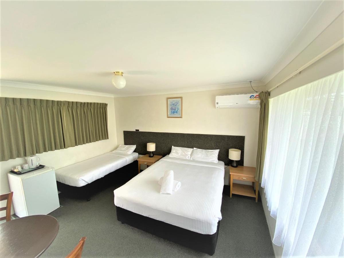 Hanging Rock Family Motel Батманс-Бэй Экстерьер фото